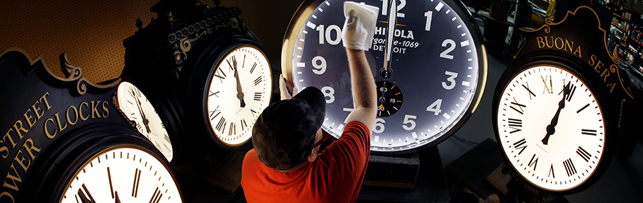 When do the Clocks go Back?, 28 Oct